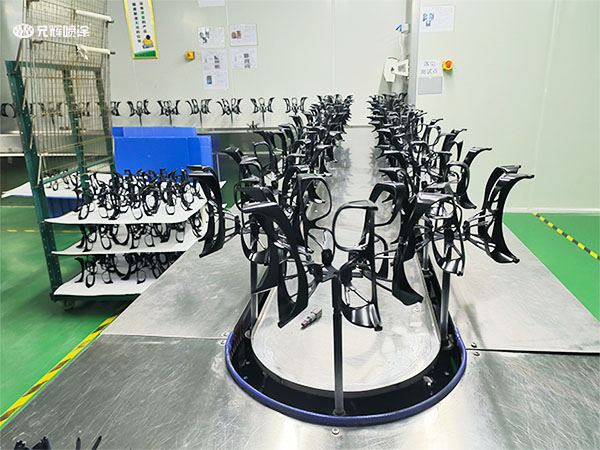 寮步塑胶小黄片在线下载